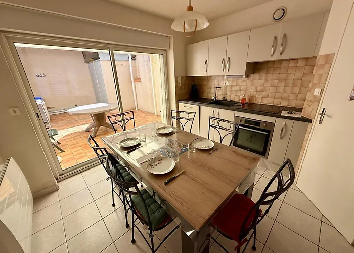 Maison T3 Avec Cour Close, Proche Et Commerces, Quartier Arago, - Fr-1-92-657 別荘 レ・サ​​ーブル・ドロンヌ