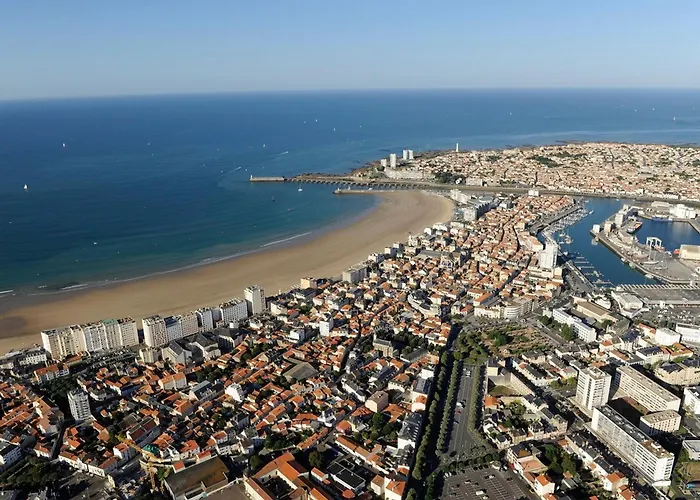 Maison T3 Avec Cour Close, Proche Et Commerces, Quartier Arago, - Fr-1-92-657 Les Sables-dʼOlonne