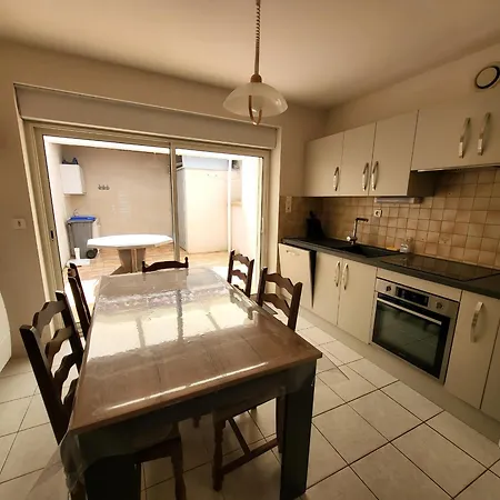 Hébergement de vacances Maison Les Sables-d'olonne, 3 Pièces, 5 Personnes - Fr-1-92-657 Les Sables-dʼOlonne