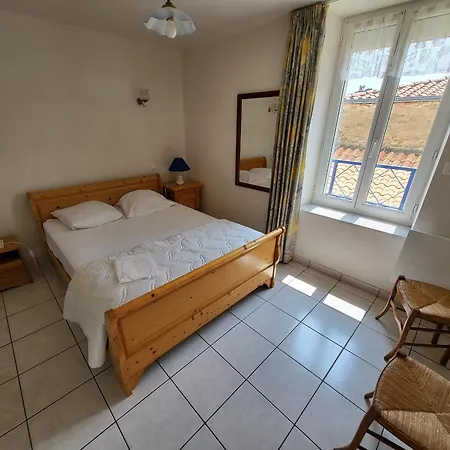 Hébergement de vacances Maison Les Sables-d'olonne, 3 Pièces, 5 Personnes - Fr-1-92-657
